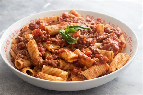 Simple Bolognese - Giadzy | Recipe in 2020 | Giada recipes, Italian recipes, Giada de laurentiis ...