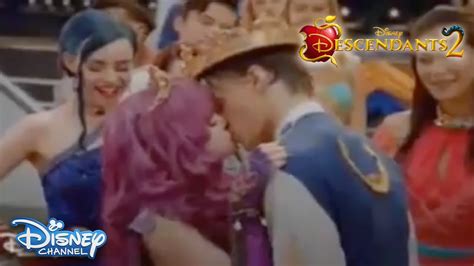 Descendants 2 | Serious Kiss of Ben and Mal | CLIP | Official Disney Channel US - YouTube