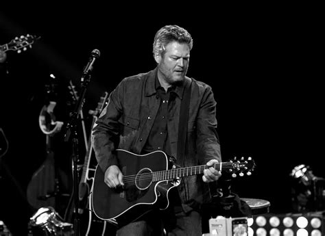 Blake Shelton Tour Coming to Evansville This Fall