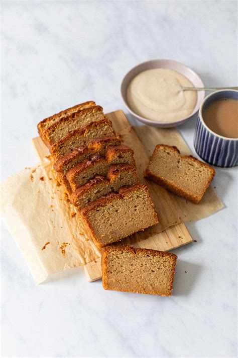 Gluten free coffee and cardamom loaf cake - She Can't Eat What