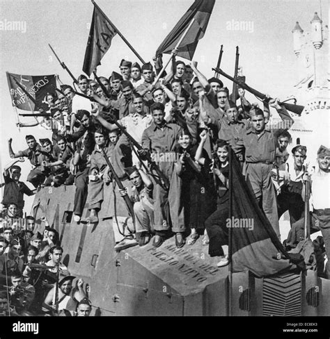 SPANISH CIVIL WAR (1936-1939) Anarchist fighters from the National ...