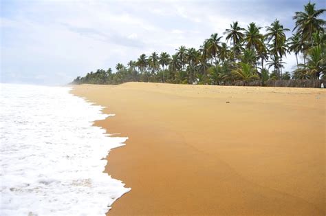 Attack on beach resort in Ivory Coast sends tourists fleeing