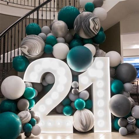 21 Birthday Ideas | Venuelook | 21st birthday party decor, 21st birthday girl, 21st birthday themes