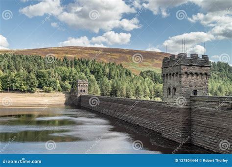 Derwent Reservoir in the Upper Derwent Valley. Stock Photo - Image of nature, ashopton: 127804444