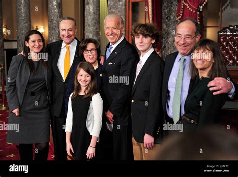 Chuck Schumer Wife : Washingtonpost Com New York S Veteran Senator ...