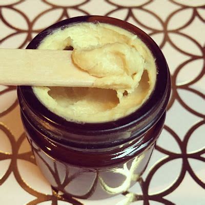 Plumping Honey Lip Mask | Lip mask, Diy lip mask, Diy food recipes