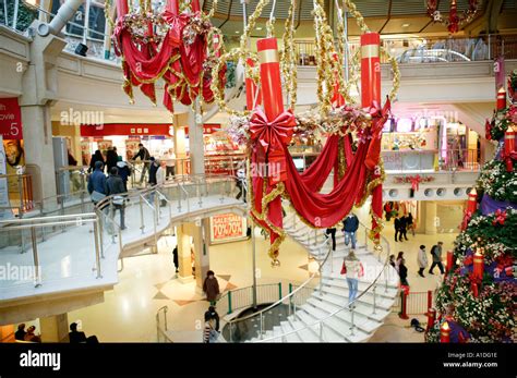 Christmas Decorations Shopping Mall UK Stock Photo: 3337245 - Alamy