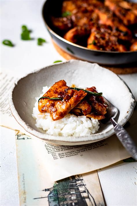 Vietnamese Caramelized Catfish (Ca Kho To) - Cooking Therapy