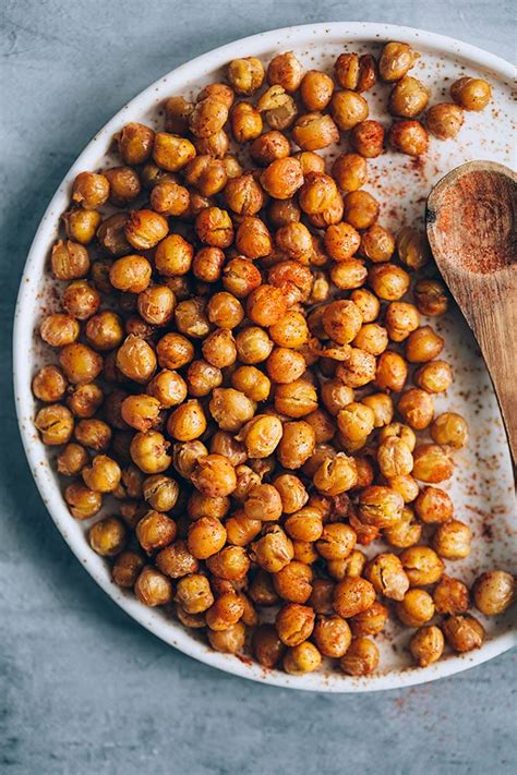 A Roasted Chickpeas Recipe that Actually Makes Them Crisp | The Awesome Green