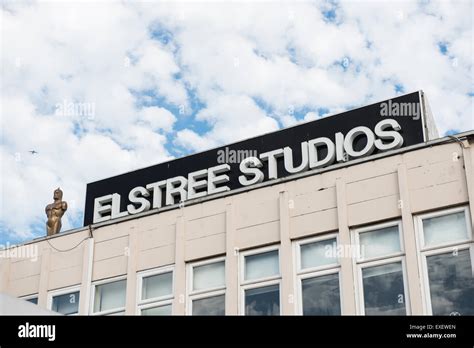 Elstree studios star wars hi-res stock photography and images - Alamy