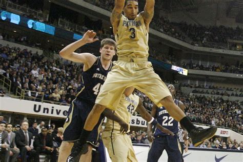 Pitt vs. Notre Dame: Open Gamethread - Cardiac Hill