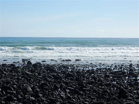 Typical Taranaki Beach | Beach, Taranaki, Outdoor