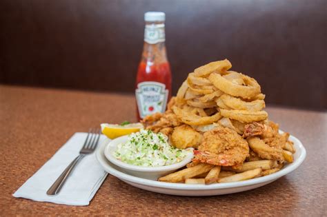 Fried Seafood Platter - Lunch - Marshland Restaurants & Bakeries ...