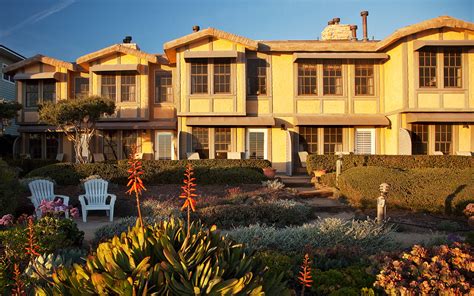 Pismo Beach Hotel Deals | Specials Offers | Cottage Inn