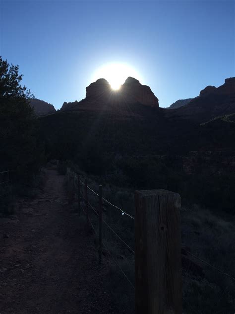 Sunrise Sedona Arizona | Sedona arizona, Sunrise, Natural landmarks