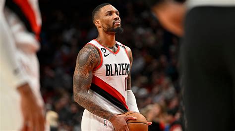 Trail Blazers' Damian Lillard requests trade out of Portland: report | Fox News