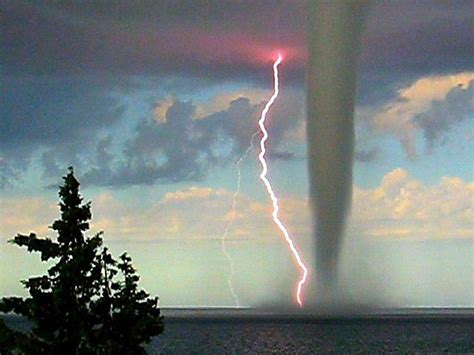 Tornado lightning | Nature, Wild weather, Mother nature