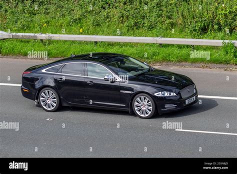 Jaguar xj portfolio cars hi-res stock photography and images - Alamy