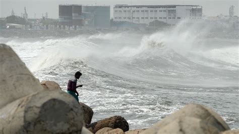 Cyclone Amphan update: India and Bangladesh brace for record storm | CNN