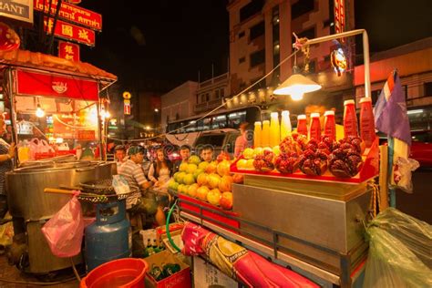 Chinatown Bangkok Nightlife Editorial Photography - Image of streetfood ...