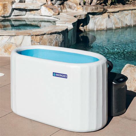 portable 'inergize' plunge tub allows you to take cold therapy with you wherever you go