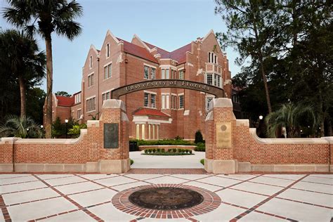 Wall Street Journal ranks UF No. 1 public university in the country