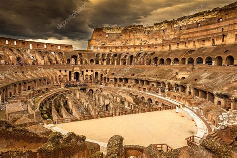 Inside of Colosseum in Rome, Italy – Stock Editorial Photo © whitewizzard #37304137