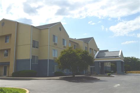 Baymont by Wyndham Chambersburg | Chambersburg, PA Hotels