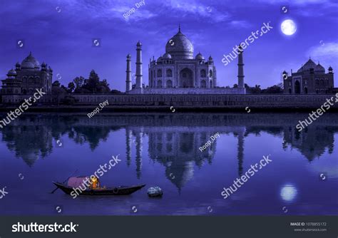 1,243 Taj Mahal In Night Images, Stock Photos & Vectors | Shutterstock