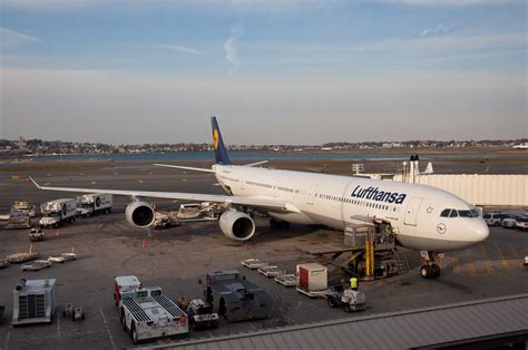 File:Lufthansa Airbus A340-600 Logan International Airport.jpg - Wikimedia Commons