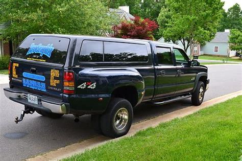 Sell used 2005 Chevy Silverado 3500 LT Duramax Diesel dually in Rock ...