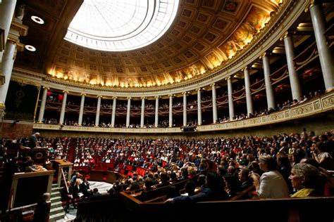 France’s new lawmakers open first parliament session | The Seattle Times