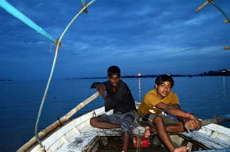 Visit to Triveni Sangam, Prayag, Allahabad, Uttar Pradesh | Raveesh Kumar