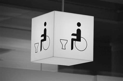 toilet, wc, urinal, public, public toilet, man toilet, loo | Pikist