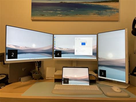 Surface Pro 8 with Triple Monitor Setup via Plugable Docking Station : r/SurfacePro8