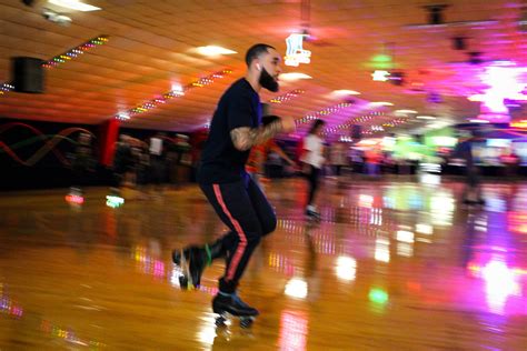 Central Texans Find Joy and Connection in Roller Skating - Reporting Texas ★ Reporting Texas