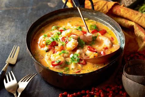 Easy Authentic Moqueca Recipe (Brazilian Seafood Stew) - Gimme Yummy Recipes