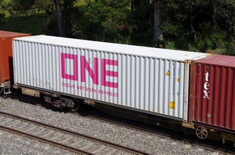 Rollingstock News: One Containers