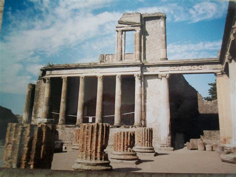 The Influence of Ancient Greek Architecture - Owlcation