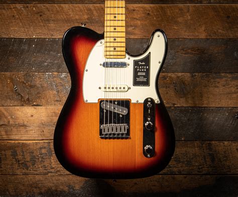 Fender Player Plus Nashville Telecaster MN in 3-tone Sunburst