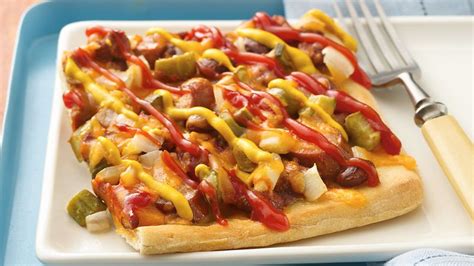 Chili-Cheese Dog Pizza Recipe - Pillsbury.com