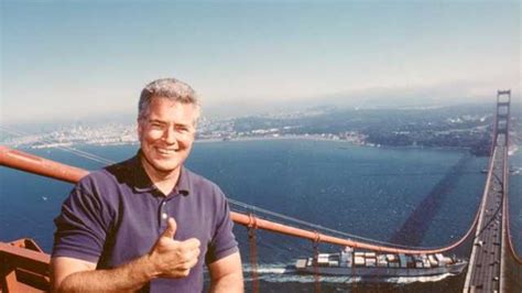 'California's Gold' host Huell Howser dies at 67