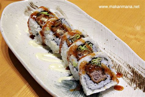 beef-sushi-roll - MakanMana