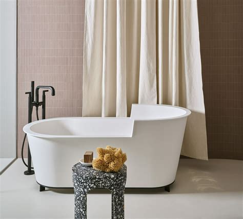 Cielo Ofelia Bath | Premium Bathrooms | C.P. Hart