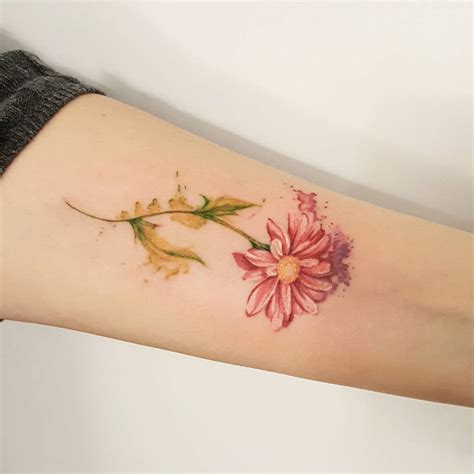 85+ Best Daisy Flower Tattoo - Designs & Meaning (2019)