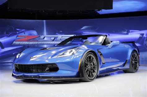 Chevrolet Corvette Z06 Convertible: A New V8 Engine Roars Inside - The New York Times