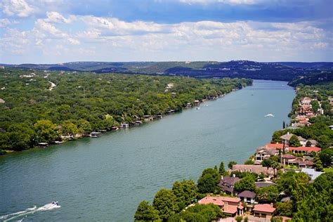 Lake Austin Waterfront Homes | Spyglass Realty