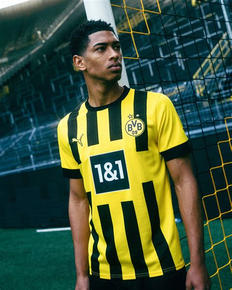 GOAL on Twitter: "Borussia Dortmund's new home kit ⚫️🟡 📸 @BVB https://t.co/Keumf7zhEO" / Twitter