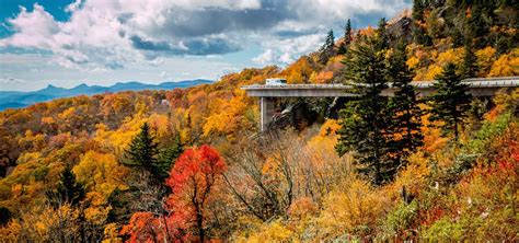 The 20 Best Blue Ridge Parkway Overlooks in NC & VA