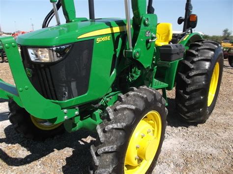 John Deere 5065E Tractor